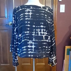 Alyx Flattering Blouseon Top D110